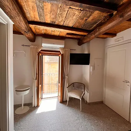 Panzió Pavone's House Fondi