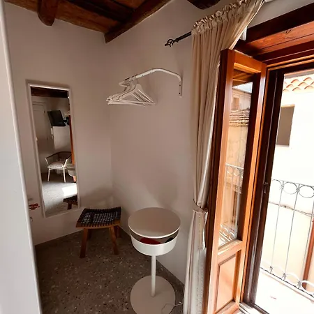 Bed & Breakfast Pavone's House *